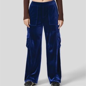 NWT 2pc Halara Velvet Cargo Pants
